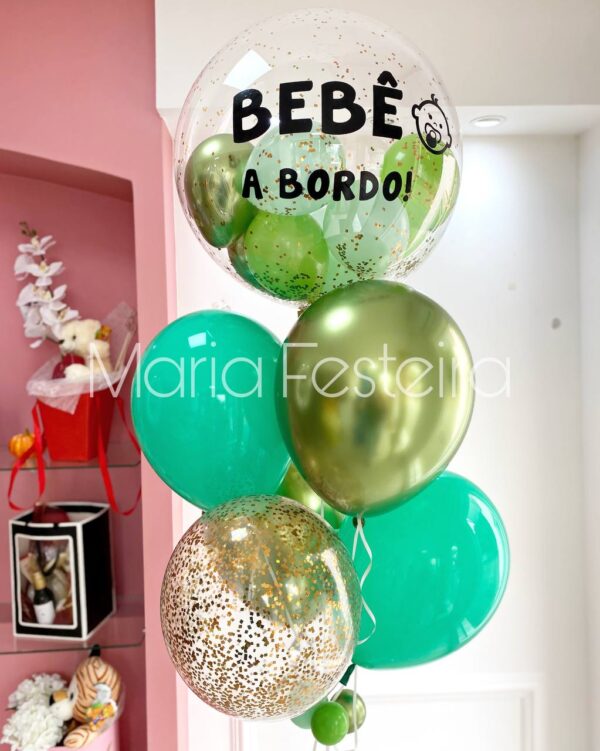 BEBÊ A BORDO - Buquê de balões tradicionais com bolha personalizada, inflados com gás hélio