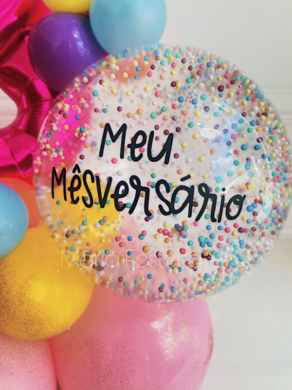 BRILHO DE MESVERSÁRIO - Composição de mesa com número metalizado e bolha personalizada - Image 2