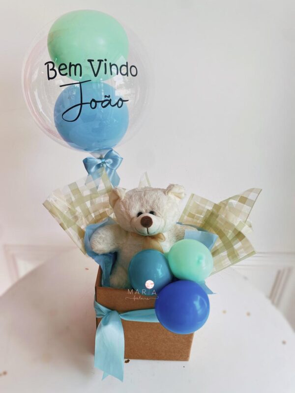 Presente de maternidade “Sonho de Maternidade” com ursinho de pelúcia e balão personalizado