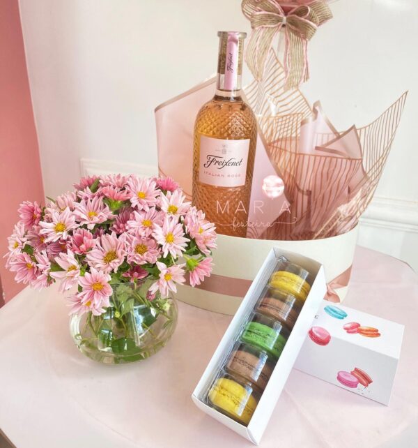 MÃE DOÇURA- BOX PRESENTE COM VINHO E MACARON - Image 3
