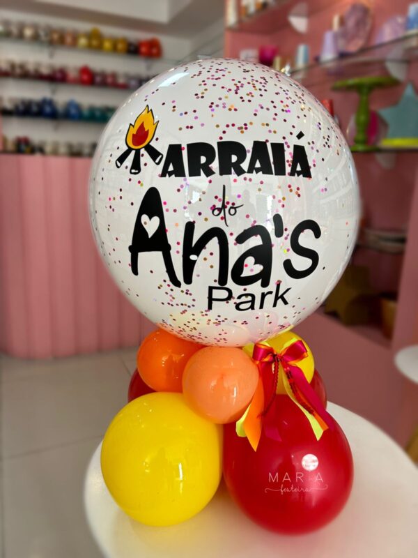 DECORAÇÃO JUNINA COM BALÕES