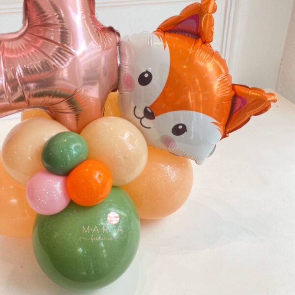 ENCANTO DO MÊS - Balão temático de animal com número metalizado - Image 2