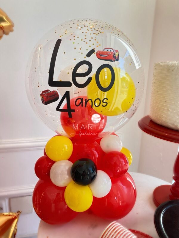 Decoração de mesa com balão personalizado McQueen