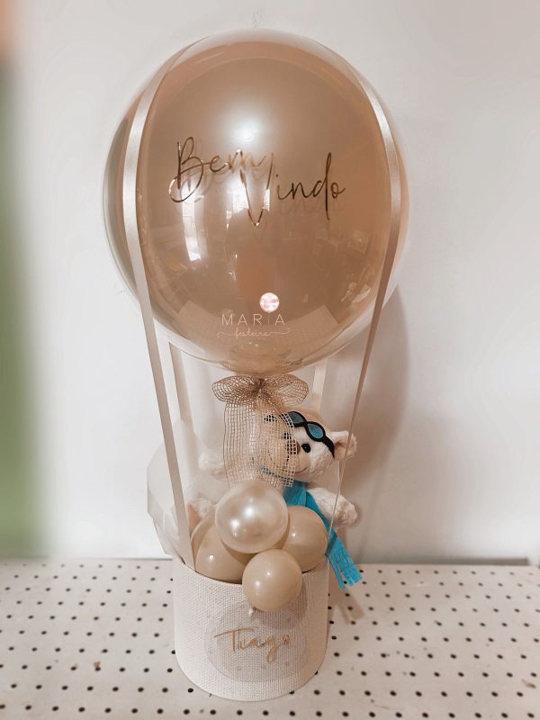 Presente  de Boas-Vindas Maternidade com Ursinho e Balão Personalizado